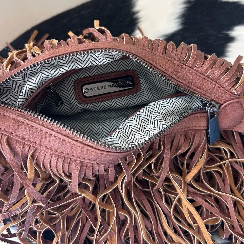 Steve Madden Brown Fringe Faux Leather Shoulder Bag - Picture 4 of 6